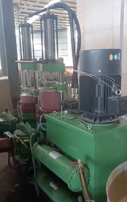 YBH300-40咸陽柱塞泵在洗沙廠使用現(xiàn)場
